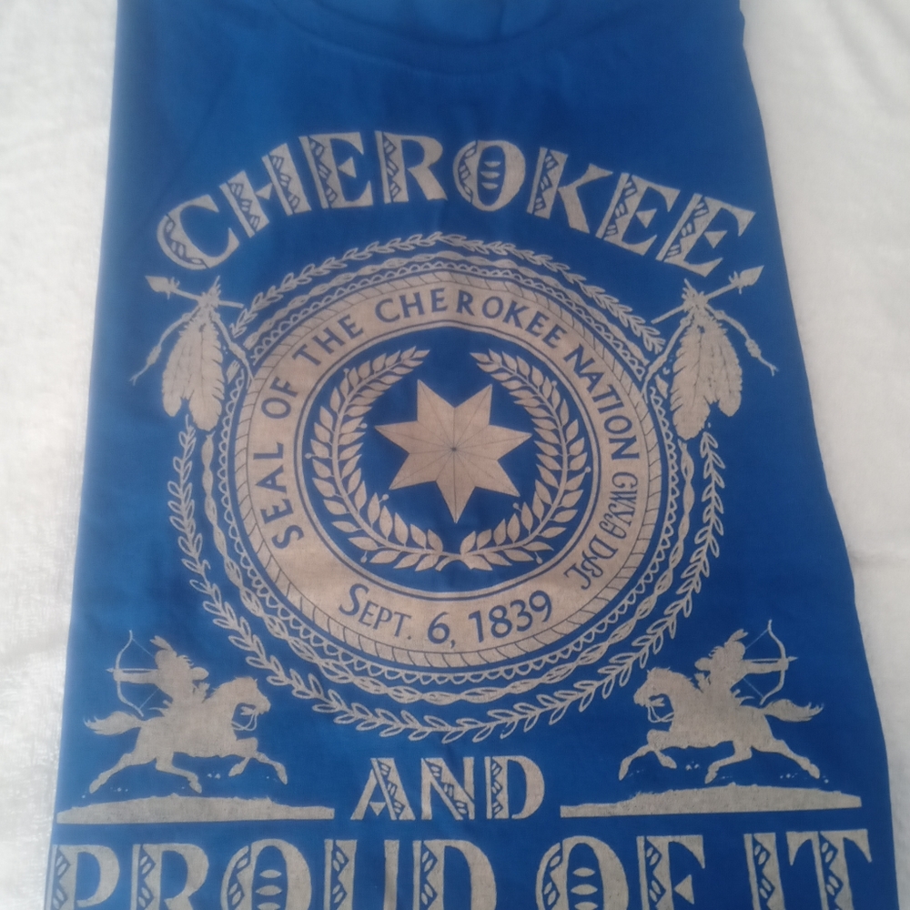 T'Shirt - Picture 2 of 4